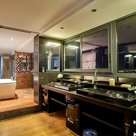 Le 19 - The Luxury Penthouse With Breakfast Apartment *
